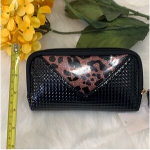 Black & Brown Leopard Glitter Colorblock Wallet NEW! FIRM!!
